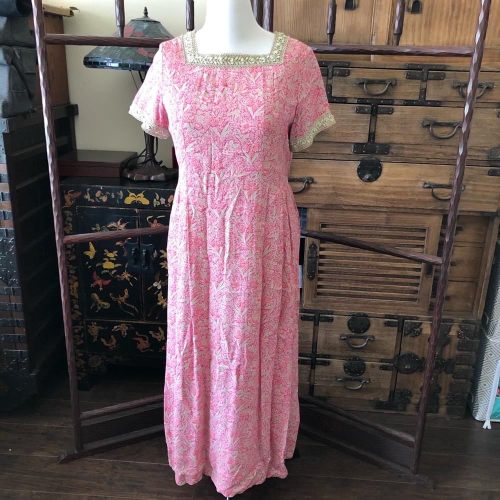 SARAH ELIZABETH Maxi Dress
